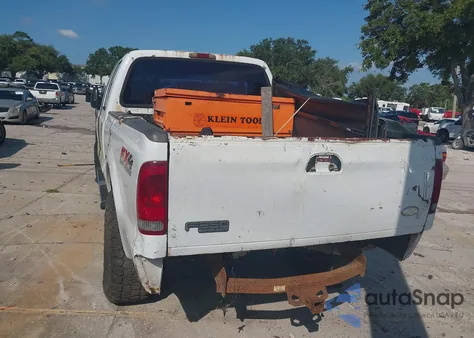 2003 Ford F-250 Lariat/Xl/Xlt from USA, damaged, VIN 1FTNW21L83EA82849